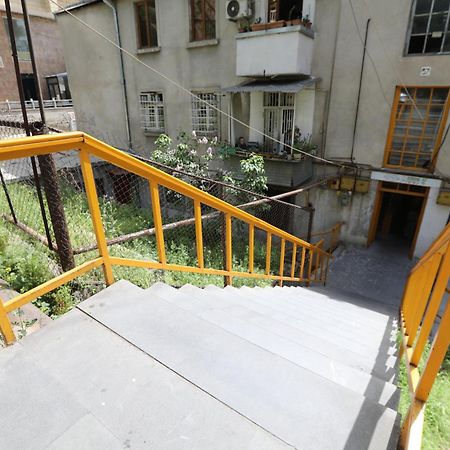 Popock Baghramyan Bed & Breakfast Yerevan Luaran gambar