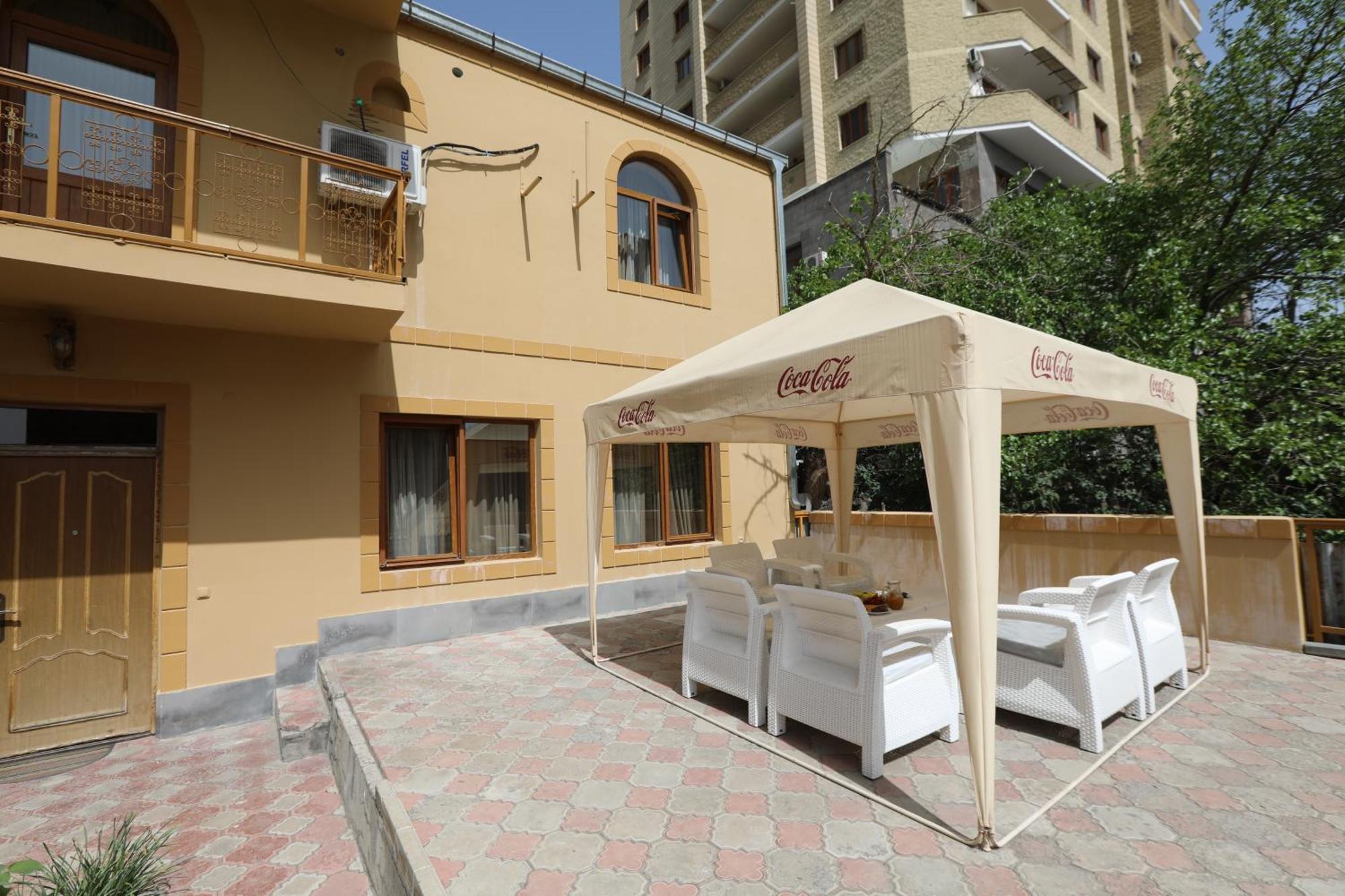 Popock Baghramyan Bed & Breakfast Yerevan Luaran gambar