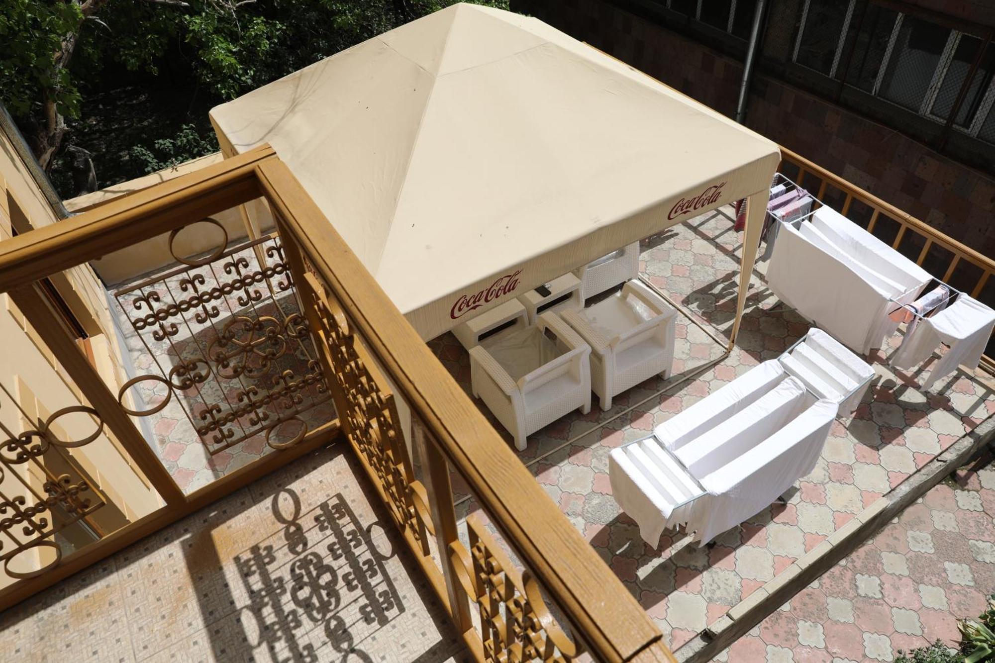 Popock Baghramyan Bed & Breakfast Yerevan Luaran gambar