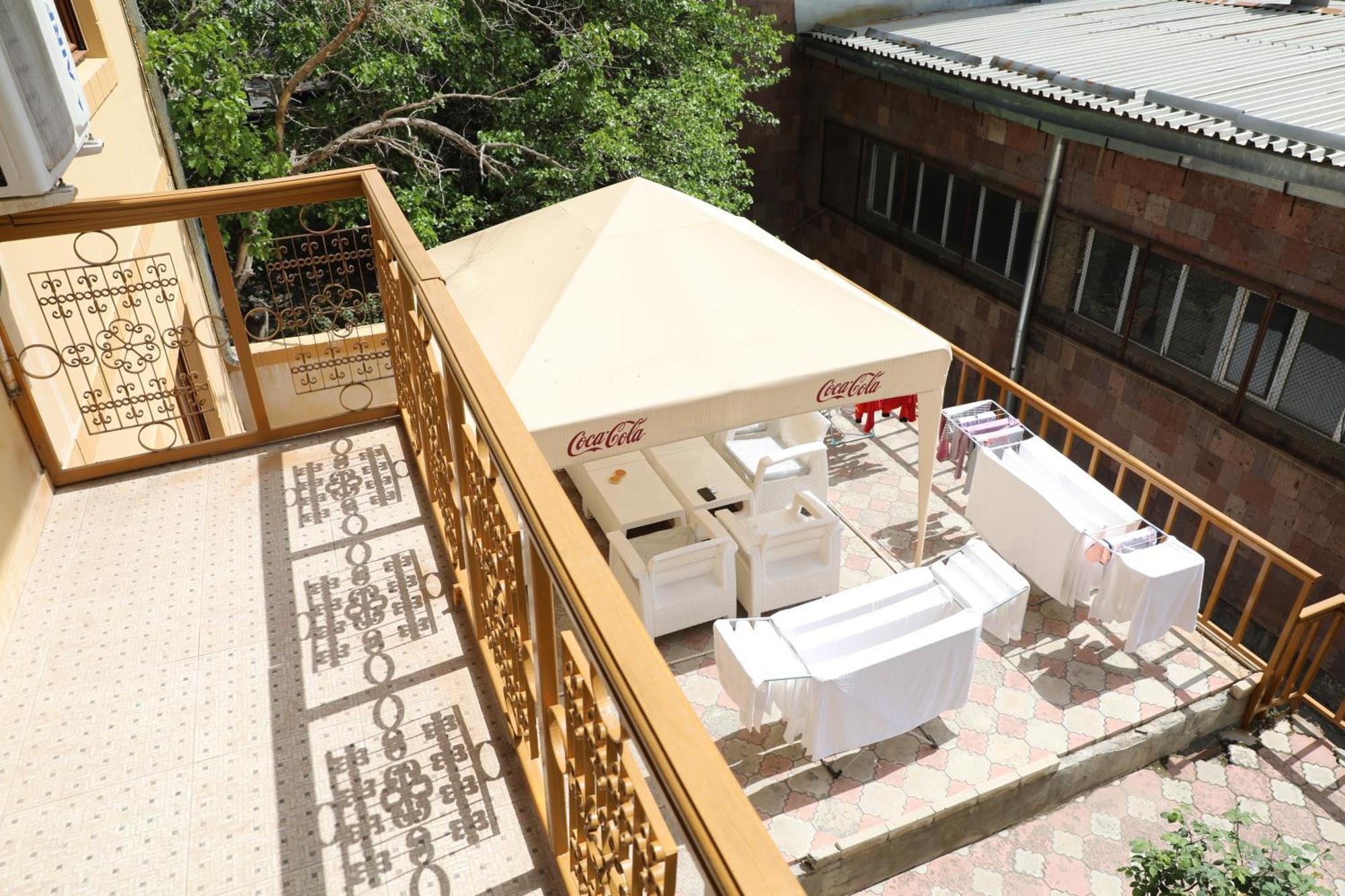 Popock Baghramyan Bed & Breakfast Yerevan Luaran gambar