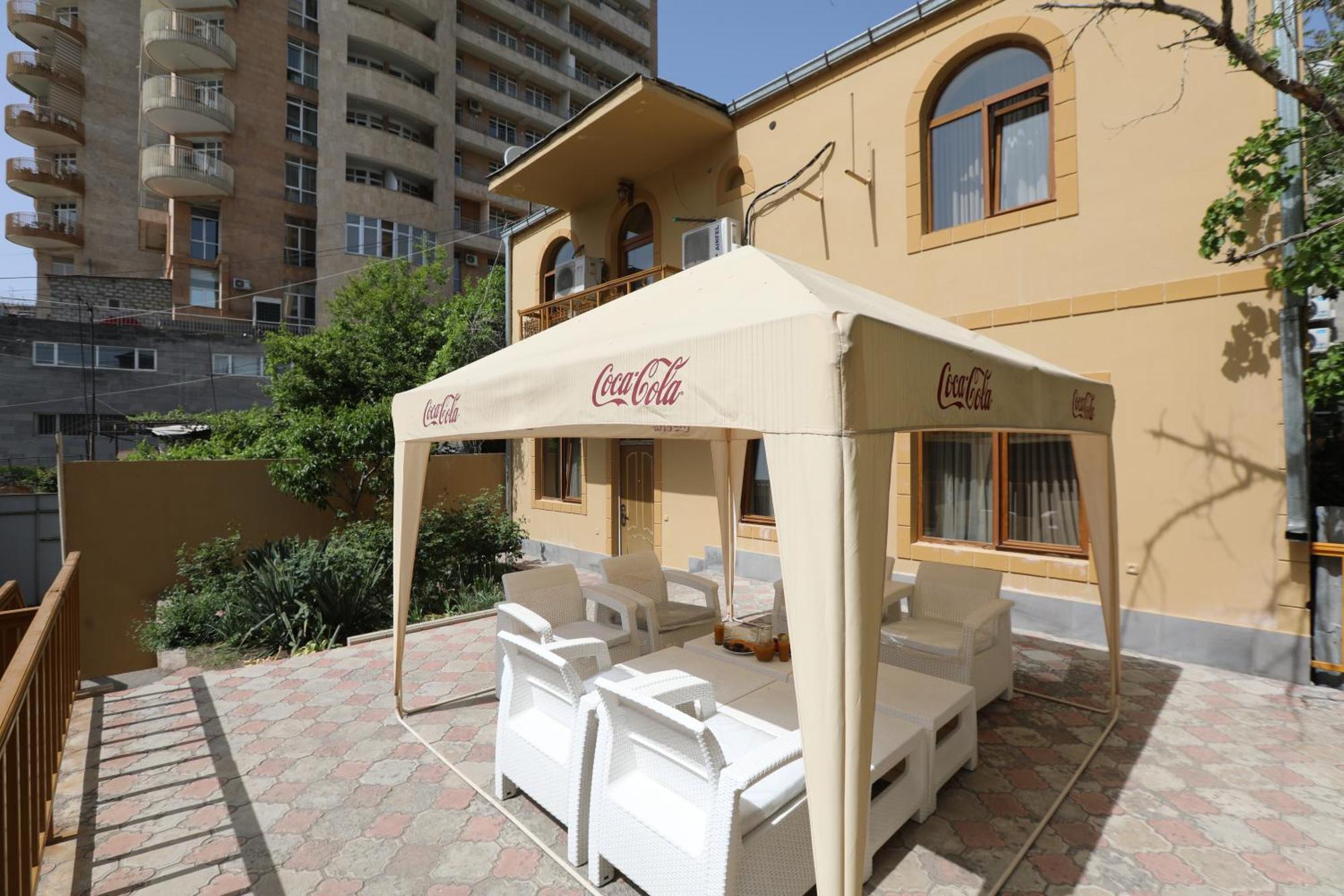 Popock Baghramyan Bed & Breakfast Yerevan Luaran gambar