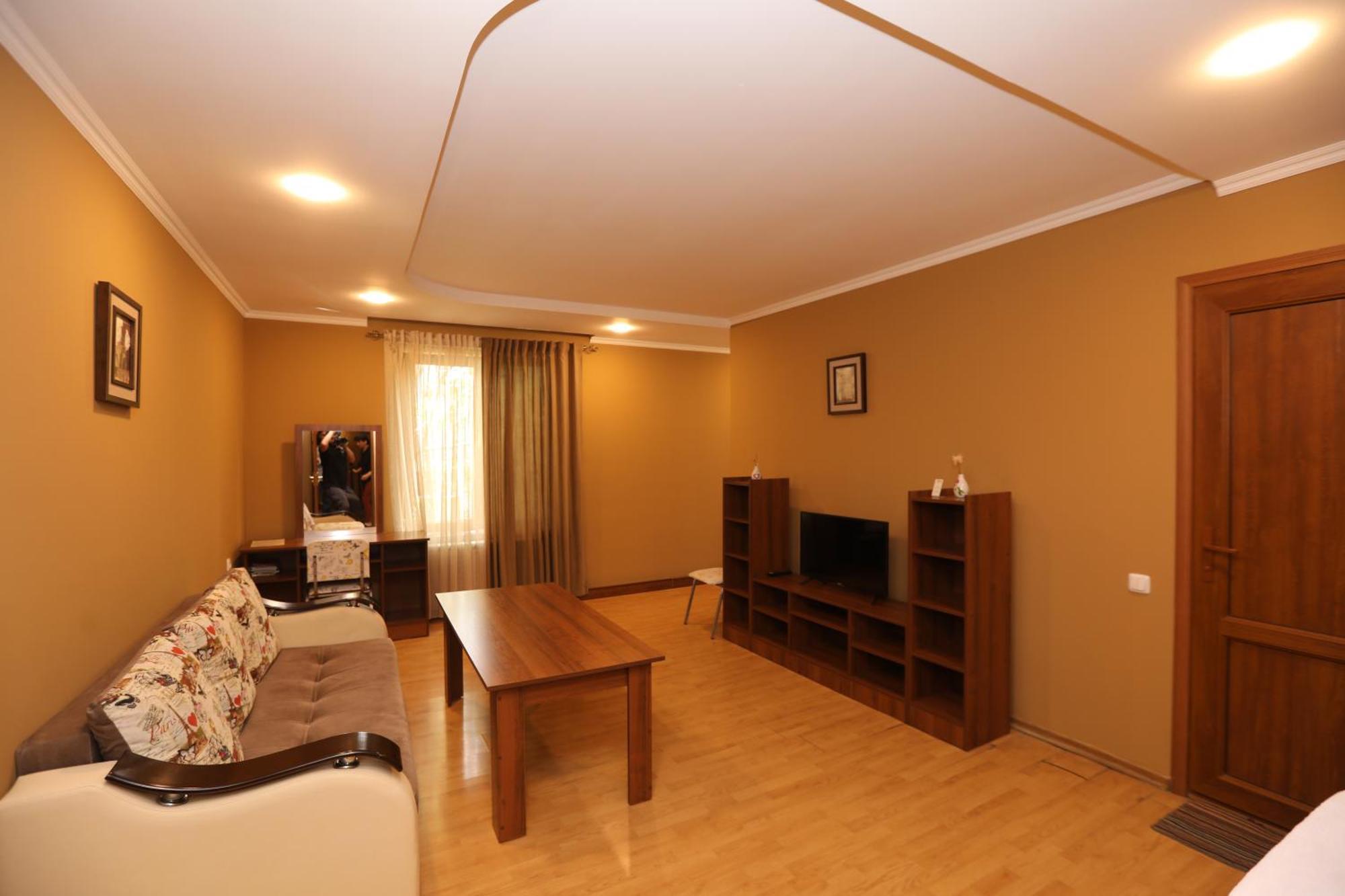 Popock Baghramyan Bed & Breakfast Yerevan Luaran gambar
