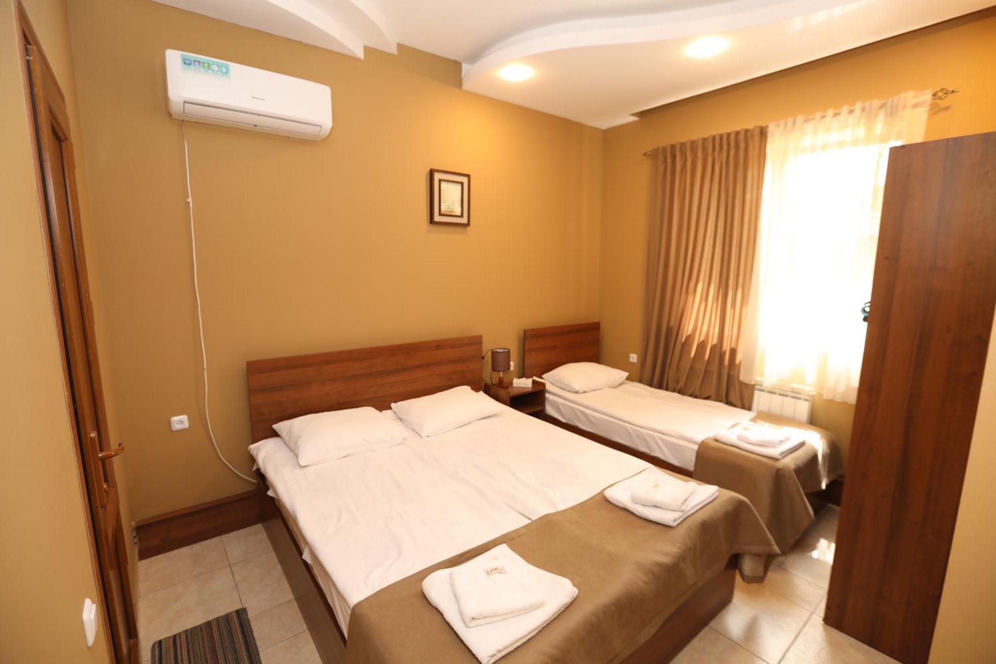 Popock Baghramyan Bed & Breakfast Yerevan Luaran gambar